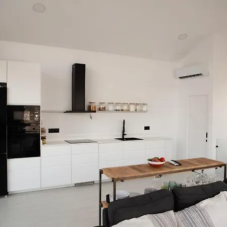 Poolhouse In The Historic Center * Baena